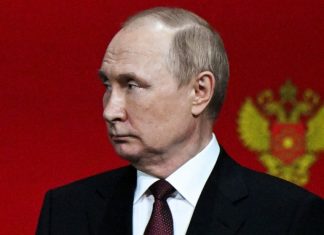 De ce lasa Putin altora sa transmita vestile proaste despre Ucraina?