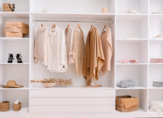 Cum sa creezi o garderoba capsula. Cate haine poti avea?