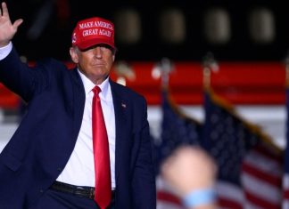 Donald Trump spune ca va candida din nou in 2024